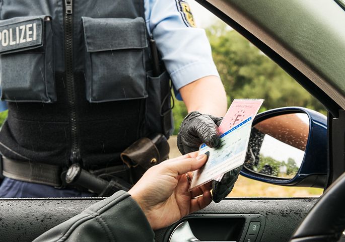 Autofahren trotz CBD - Kann der Führerschein entzogen werden